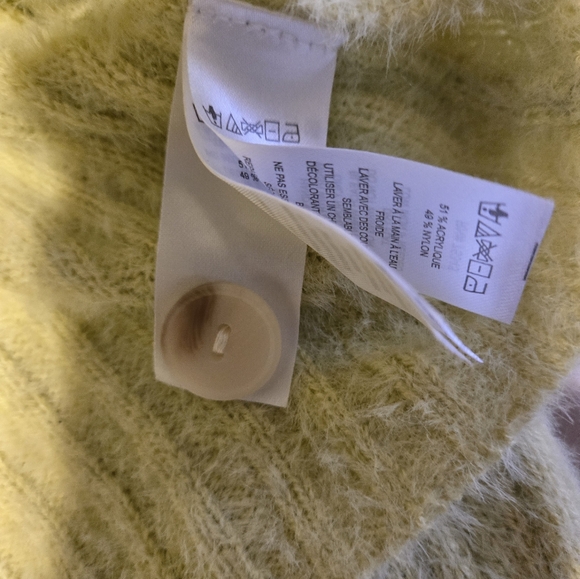 Cardigan - Picture 9 of 9